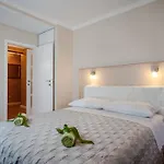 Apartment Medak Zrnovnica
